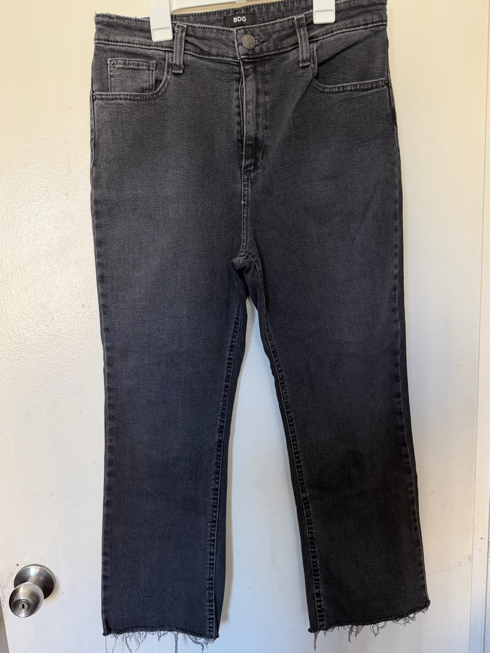 BDG Black Wash Crop Kick Flare Jeans Raw Hem Size 30